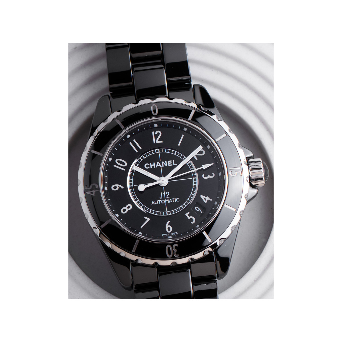 CHANEL J12 ladies' automatic watch with ceramic bracelet - view D4