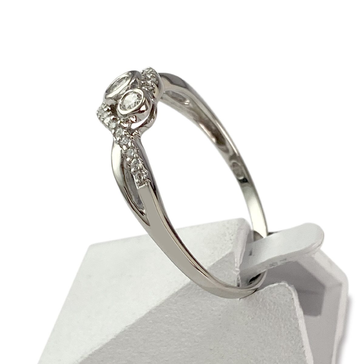 Bague d'occasion or 750 blanc diamant - vue 2