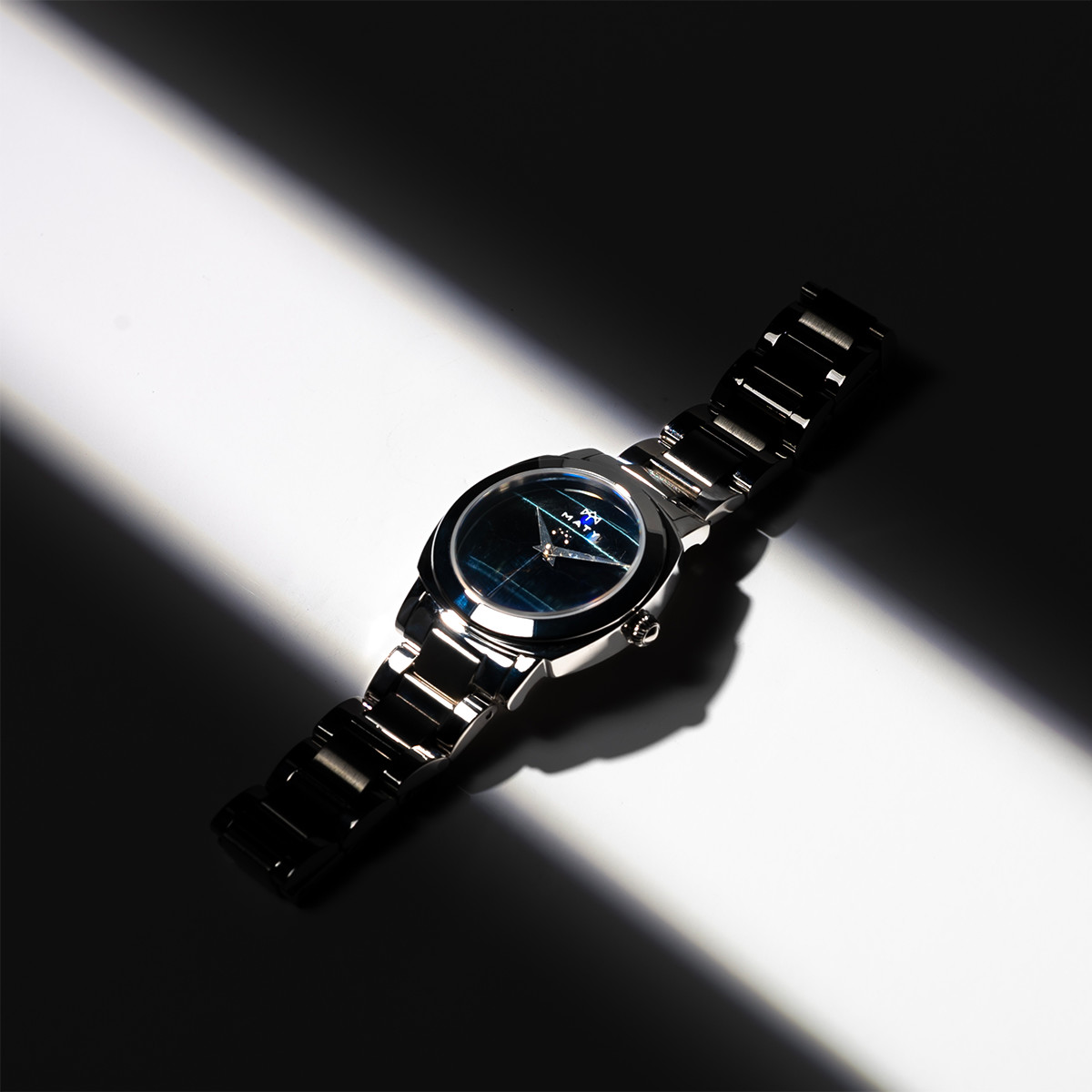 Montre MATY GM cadran Lapis Lazuli bracelet acier - vue D4