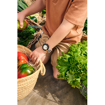 Montre Flik Flak Organized Chaos Race Flag enfant bracelet pet recyclé noir