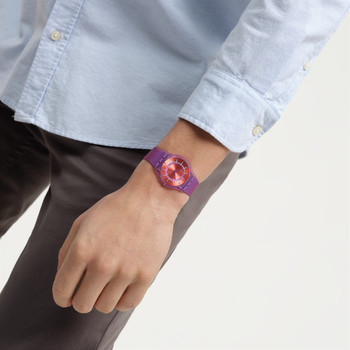 Montre SWATCH Essentials mixte cadran rouge bracelet silicone violet