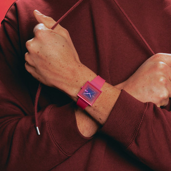 Montre SWATCH Essentials mixte cadran rose bracelet silicone rose