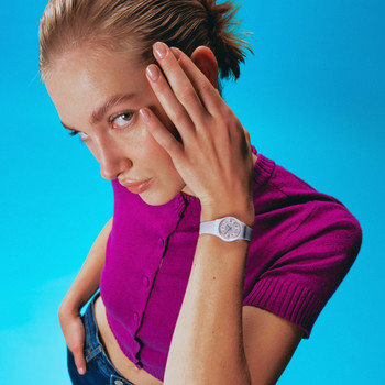 Montre SWATCH essentials femme cadran violet bracelet silicone violet