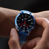Montre TISSOT Touch collection homme solaire, bracelet silicone bleu - vue Vporté 2