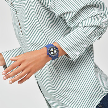 Montre SWATCH Chrono 42 Nothing basic about blue homme bracelet silicone bleu
