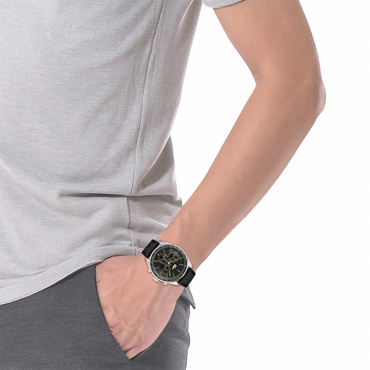 Montre LACOSTE boston homme bracelet acier - vue porté 1