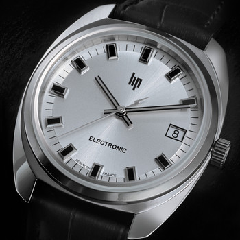 Montre LIP homme analogique, bracelet cuir noir