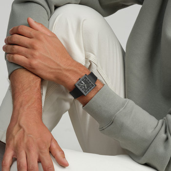 Montre SWATCH essentials homme bracelet matériau biosourcé noir