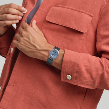 Montre SWATCH essentials homme bracelet acier inoxydable bleu