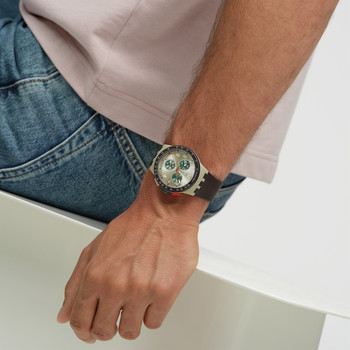 Montre SWATCH essentials homme bracelet silicone brun