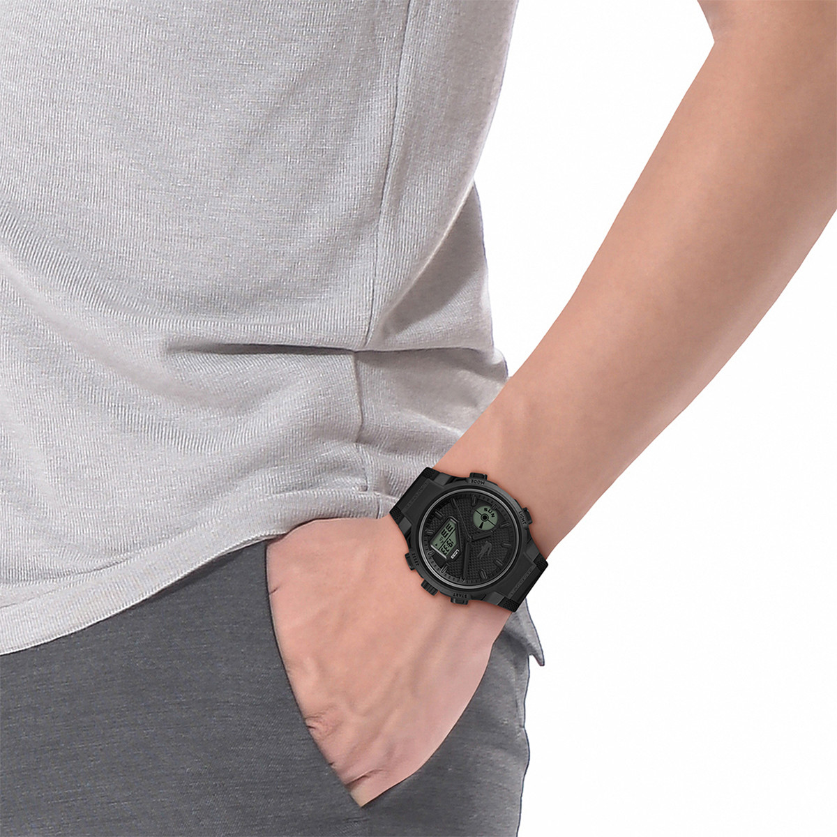 Montre LACOSTE lc33 homme bracelet silicone noir - vue porté 1