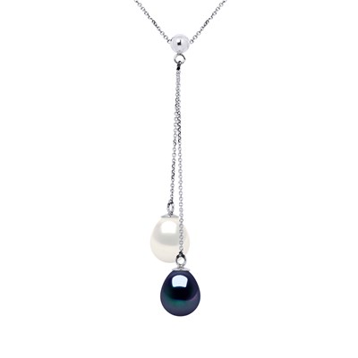 Bougie blanche avec collier de perles argentées