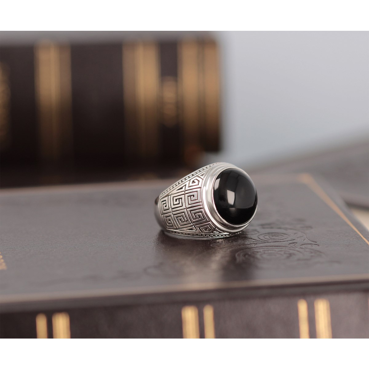 Bague en Argent Vieilli avec Onyx Noir - Cadeau Masculin Par Excellence | Aden - vue 5