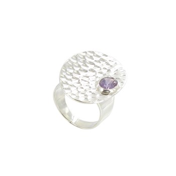 Hammered 925 Silver Ring with Oval Amethyst