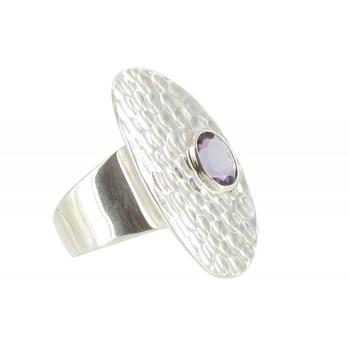 Hammered 925 Silver Ring with Oval Amethyst