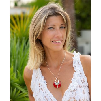 Pendentif Élégant en Corail & Argent - Bijou Raffiné & Tendance | Aden