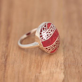 Bague Serti Corail Rouge et Dentelles d'Argent 925 : L'Élégance à votre Doigt | Aden