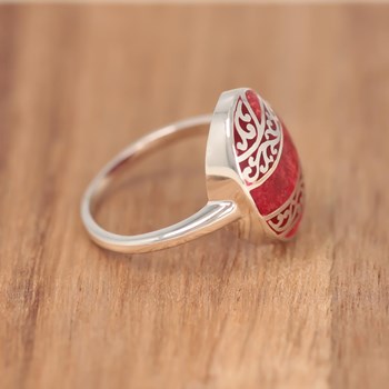 Bague Serti Corail Rouge et Dentelles d'Argent 925 : L'Élégance à votre Doigt | Aden