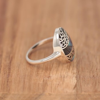 Bague d'Exception : Nacre Abalone Naturelle et Dentelles d'Argent 925 pour un Style Inimitable | Aden