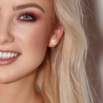 Clous d'Oreilles FLEUR Perles d'Eau Douce Boutons 8-9 mm Dorées Argent 925