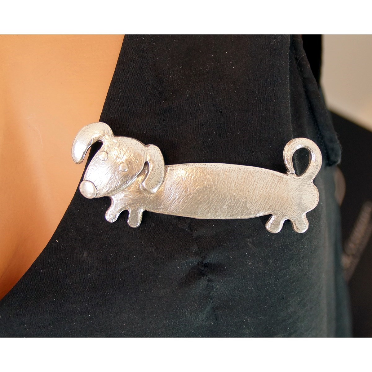 Broche chien Teckel - vue V3