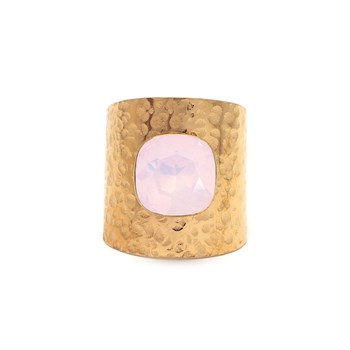 Bague ajustable martelée en acier dorée ornée de cristaux Swarovski avec pierre Crystal rose