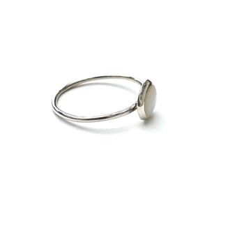 Bague fine en argent et nacre