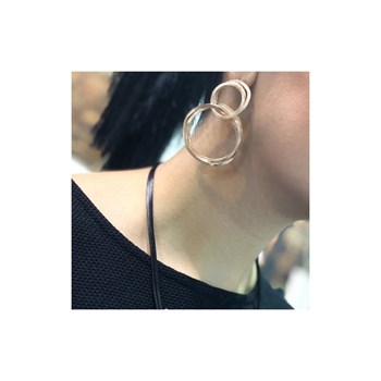 Boucles d'oreilles en plaqué argent faites main avec cercles texturés métalliques - Bijou de créateur