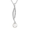 Collier cristal Swarovski avec une perle blanche en plaqué Or Blanc et rhodié - vue V1