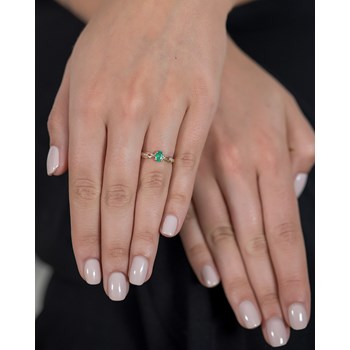 Bague ADEN Or 585 Jaune Emeraude et diamants 1.32grs