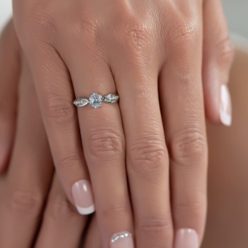 Bague ADEN Or 585 Blanc Aigue-Marine et diamants 1.32grs