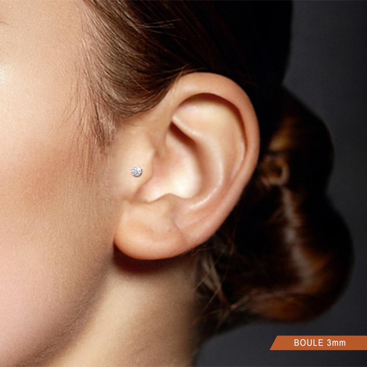 Piercing tragus en or blanc et cristal de Swarovski fushia - vue 2