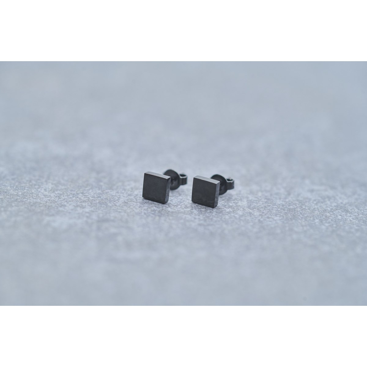Boucles d'oreilles clous Diogu en Acier 316L - vue 2