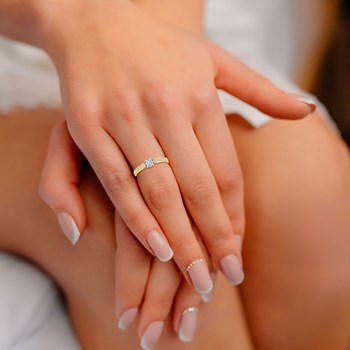 Bague ADEN Or 750 Jaune Diamants 1.7grs