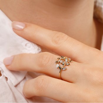 Bague 'Sanya' Or jaune et Diamants