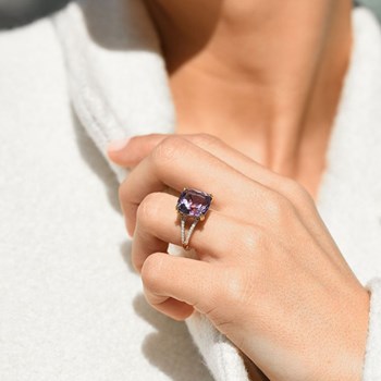 Bague ' Nadine' Or jaune et Améthyste