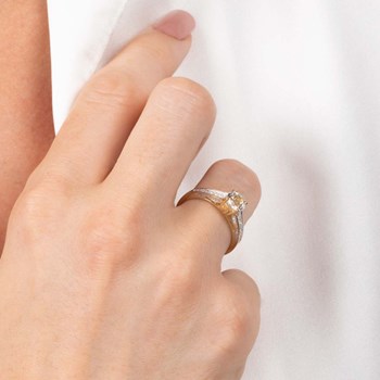 Bague 'Aliya' Or jaune et Topaze