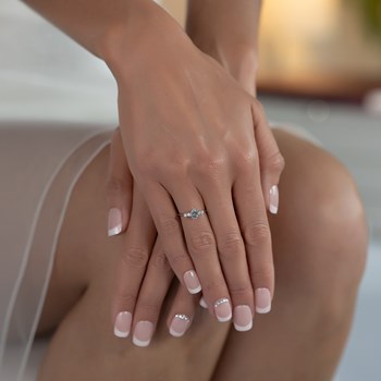 Bague aigue-marine et diamants en argent 925 : un bijou délicat et élégant | Aden Boutique
