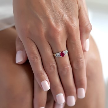Bague ADEN Or 585 Jaune Rubis et diamants 2.934grs