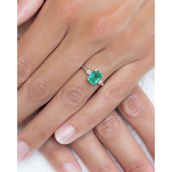 Bague d'Emeraude et Diamants en Or Blanc 585 - 2.46grs | Bijoux Raffinés et Luxueux