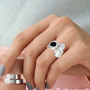 Bague SC Crystal ornée de Cristaux scintillants et de nacre