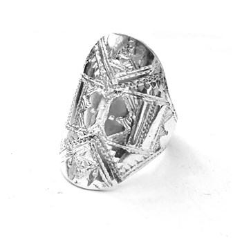 Long hand-engraved Tuareg ring