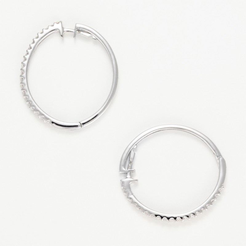 Boucles d'oreilles 'Lumineuse' Or blanc et Diamant - vue 4