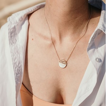 Collier Nacre Palme Plaqué Or Plume de Paon