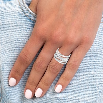 SC Crystal ring with sparkling crystals