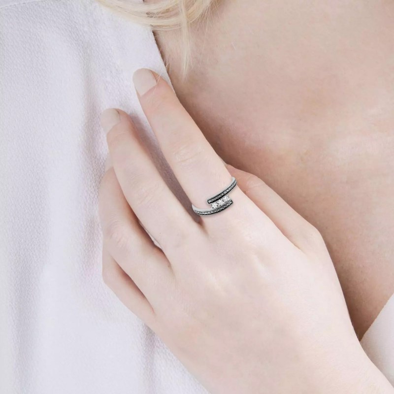 Bague Femme - Or 18 Carats - Diamant 0,05 Carats - vue 3