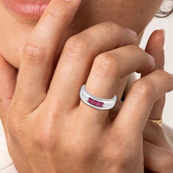 Bague Femme - Rubis - Or 18 Carats - Diamant 0,05 Carats