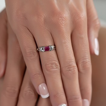 Bague ADEN Or 585 Blanc Rubis et diamants 1.966grs
