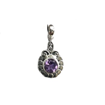 Pendentif en argent et amethyste facetté