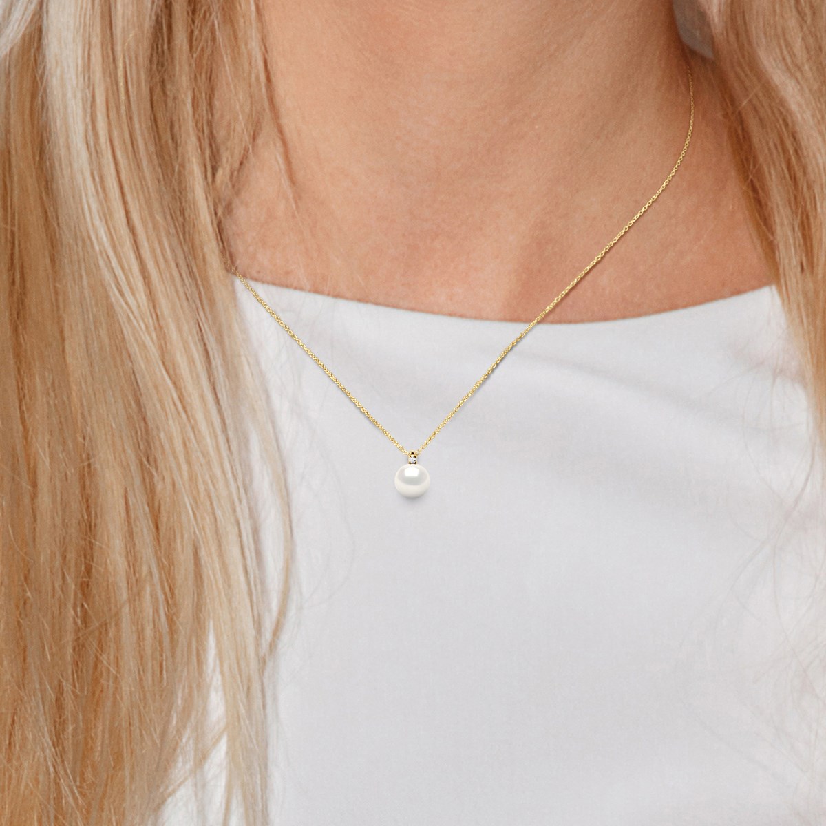 Collier Joaillerie 0,02 Cts - Véritable Perle de Culture d'Eau Douce Ronde 10-11 mm - Qualité AAA+ - Blanc Naturel - Or Jaune - vue 2